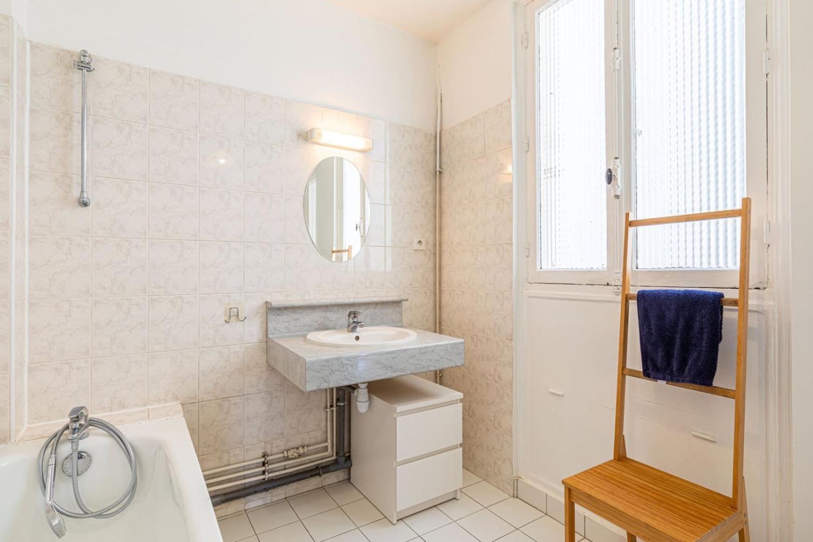 Guestready - Grand Lumineux A Montmartre Appartement Parijs